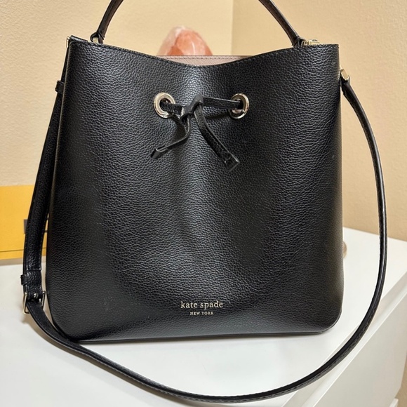 Kate Spade - Picture 1 of 4